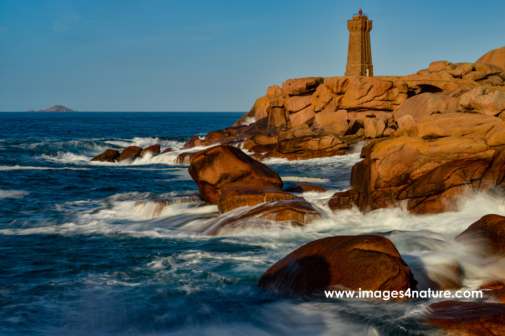 For good reasons, this is one of the most frequently photographed landmarks on the pink granite coast in Brittany  The Ploumanac'h lighthouse in Perros Guirec enjoys a spectacular location  What makes it special is that its color perfectly matches the surrounding landscape  Whilst I didn't visit it in the morning, I guess late afternoon is probably the best time for amazing light and color contrasts  I really like how the long exposure time creates this really smooth texture on the waves of the Atlantic ocean   France, Ploumanac'h, October 2022   Image ID 202210 FR 09